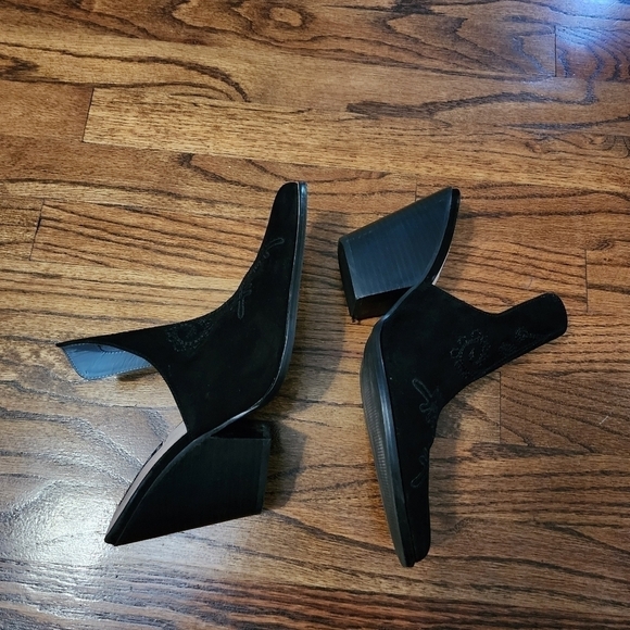 Rebel Wilson Rhythm and blues Ava chunky heeled mules size 10wide - Picture 6 of 9